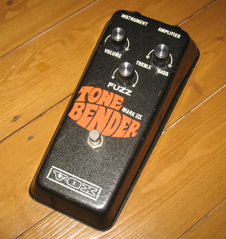 Vox Tone Bender MKIII, germanium transistors (Photo credit: S. Castledine)