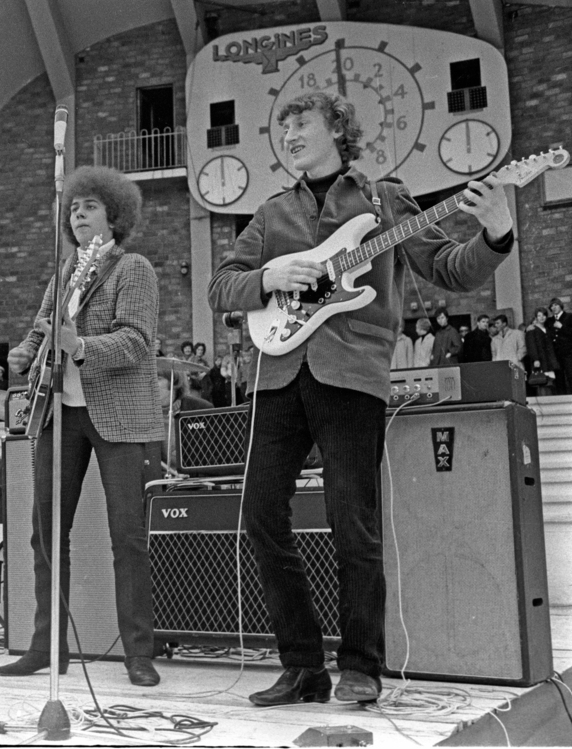The Pussycats, performing on May 1st 1966, with a MKI Tone Bender. (Photo credit: Ukjent / CC BY-NC-ND 4.0)