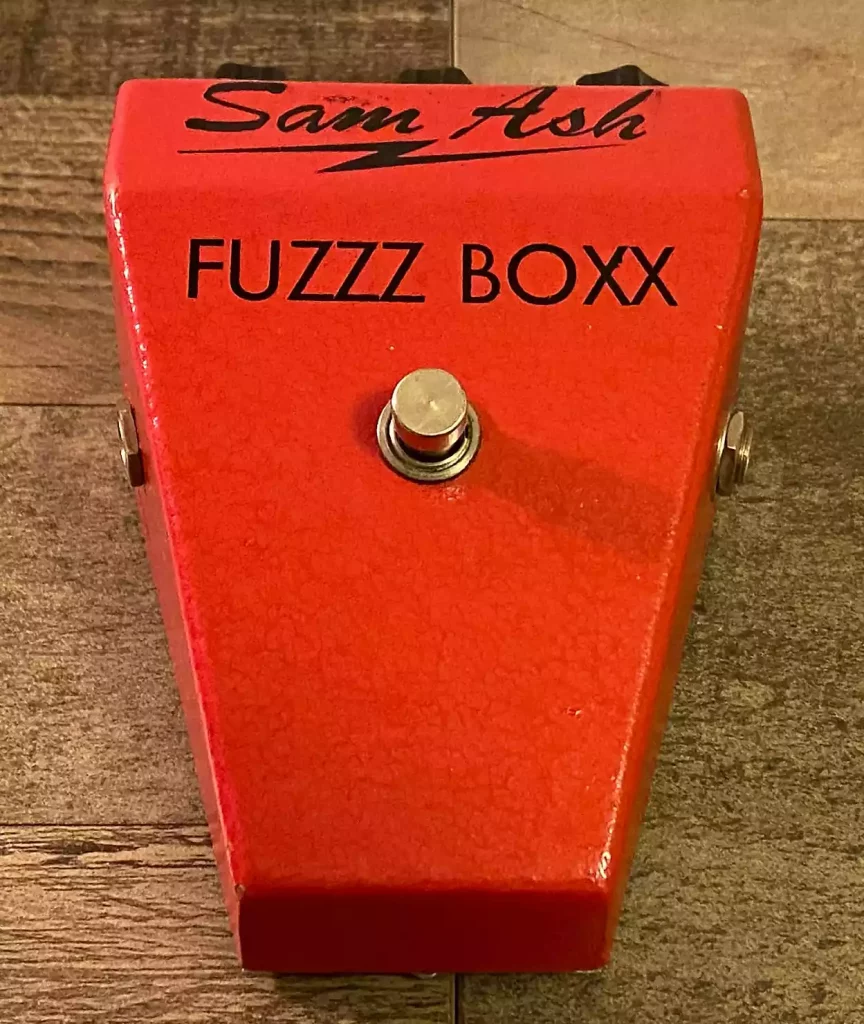 Sam Ash Fuzzz Boxx. (Photo credit: Odd’s End Gearhouse/Reverb.com)